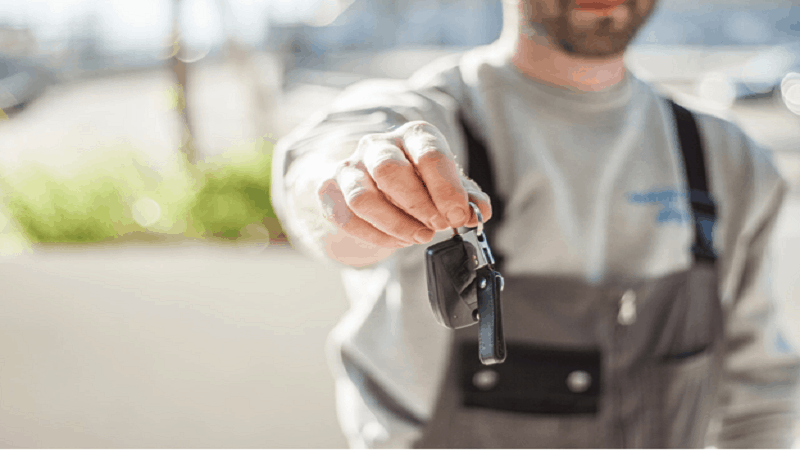 Emergency Situations to Contact Your Car Locksmith